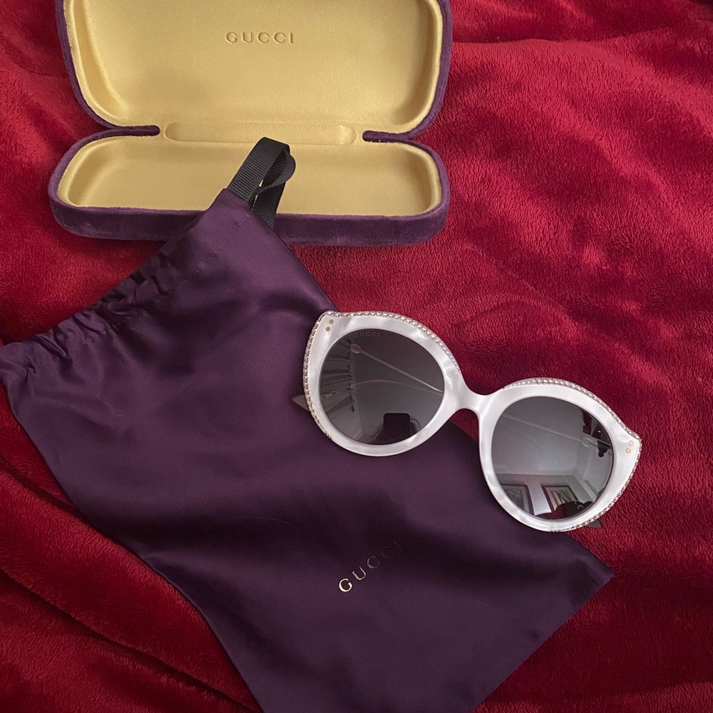 Gucci cat eye sunglasses Authentic